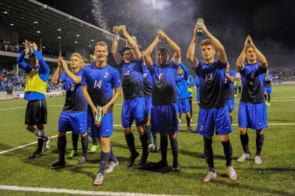 College Fußball als Sprungbrett für eine Karriere im Sport