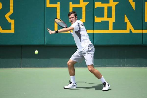 Mit dem Tennisstipendium Leistungsport und Ausbildung verbinden
